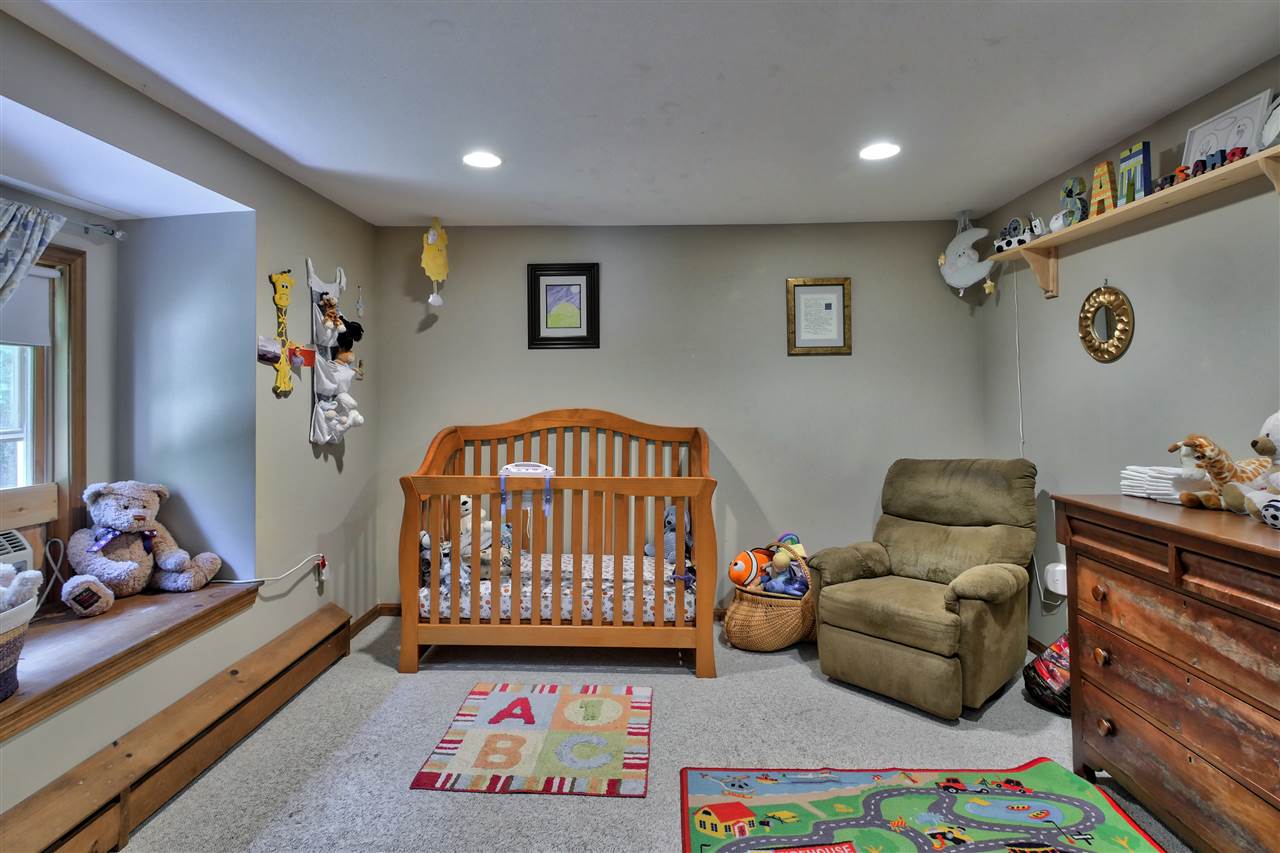 127 Taylor Road Peterborough, NH 03458 - Photo 19 of 25