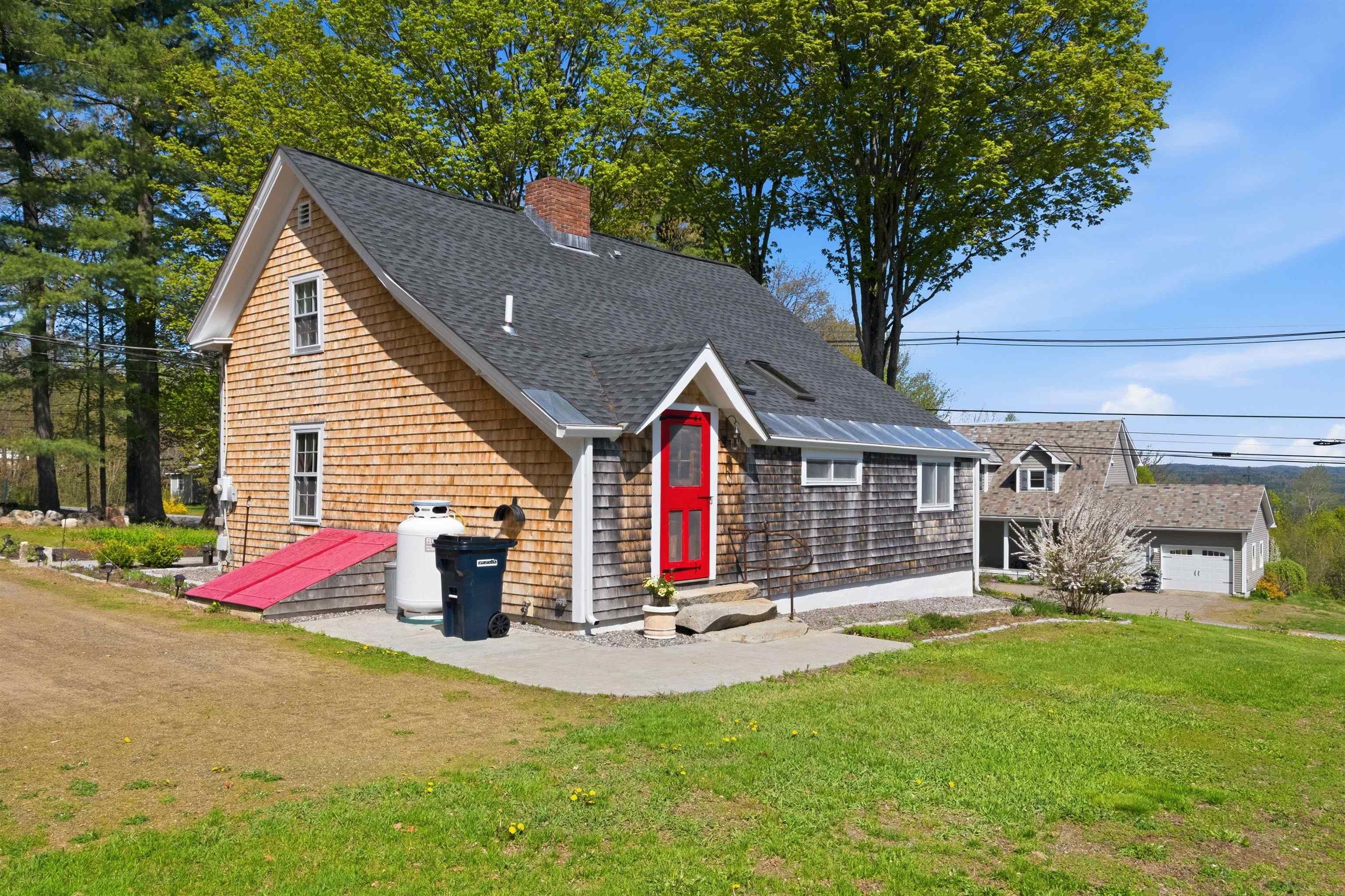 291 Bay Hill Road Northfield, NH 03276 - Photo 3 of 60