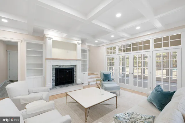 $2,200,000 | 403 Canal Way East, Bethany Beach, DE 19930