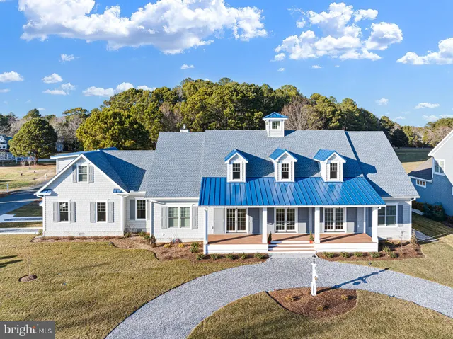 $2,200,000 | 403 Canal Way East, Bethany Beach, DE 19930