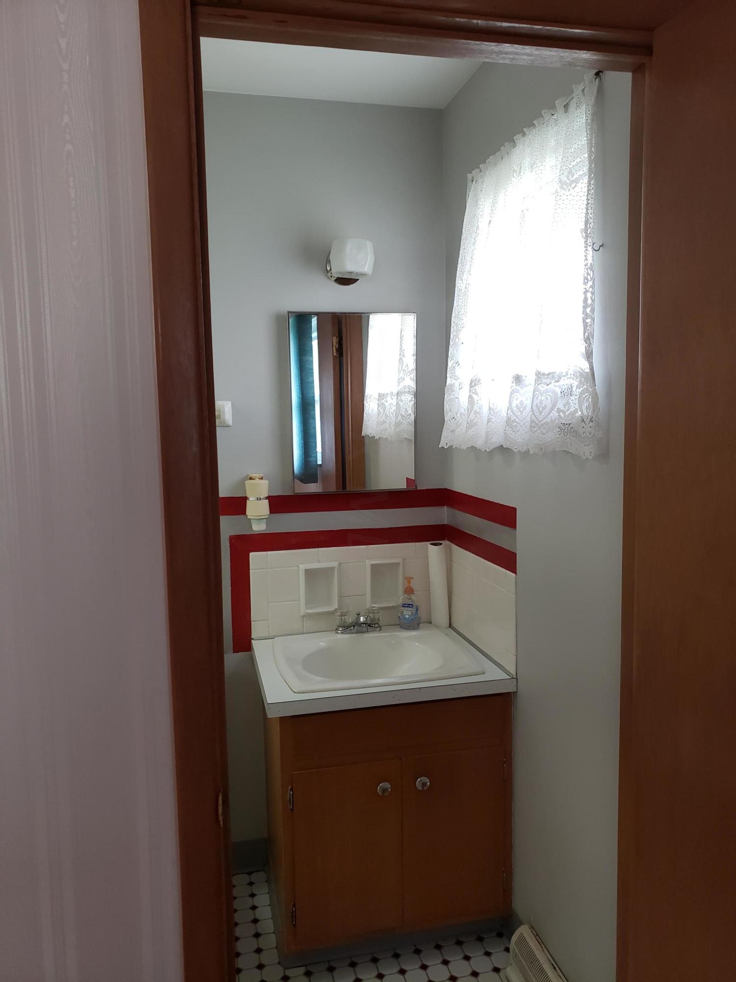 6207 Karl Road Columbus, OH 43229 - Photo 11 of 15 Gallery Image 11