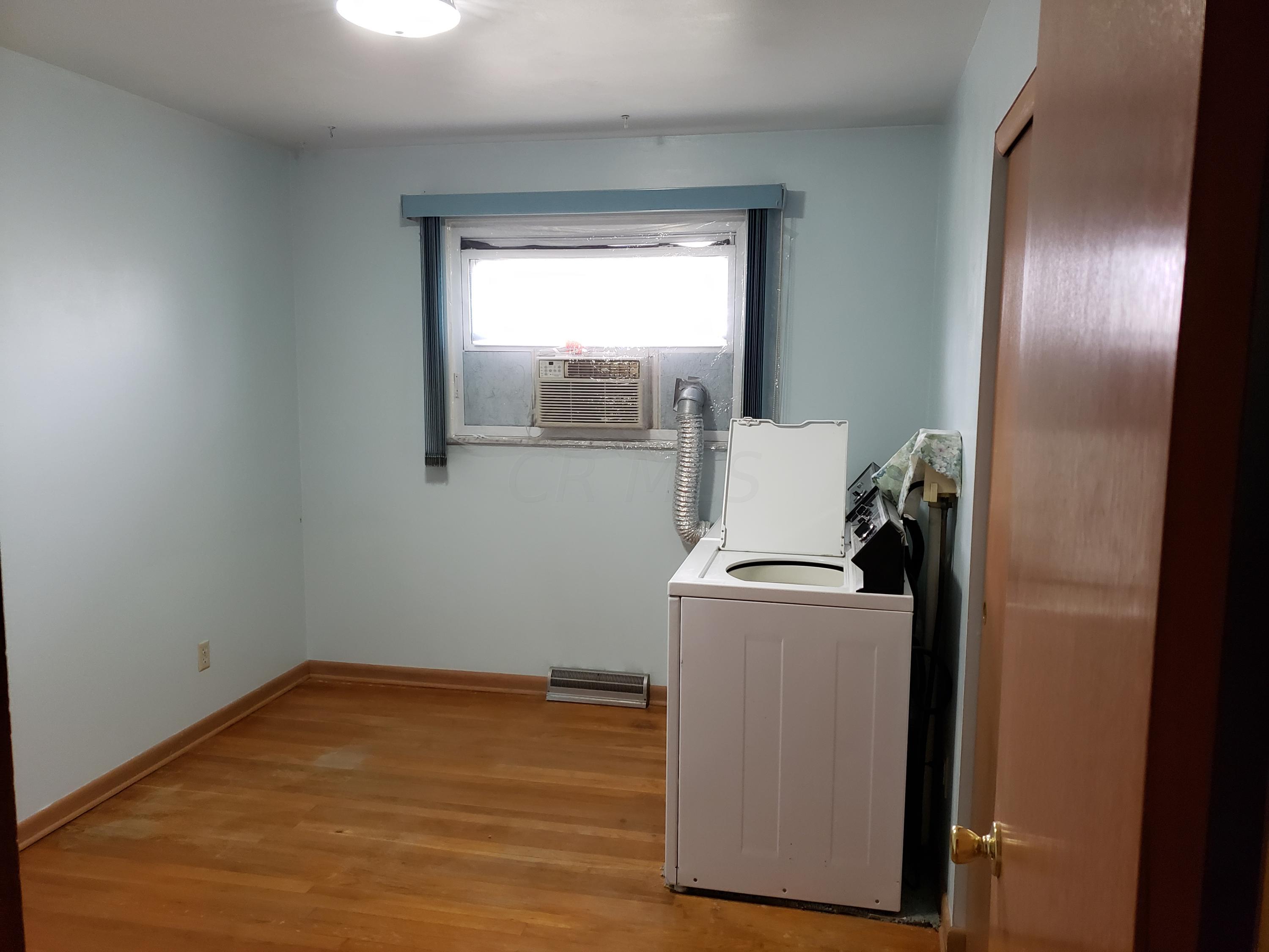 6207 Karl Road Columbus, OH 43229 - Photo 7 of 15 Gallery Image 7