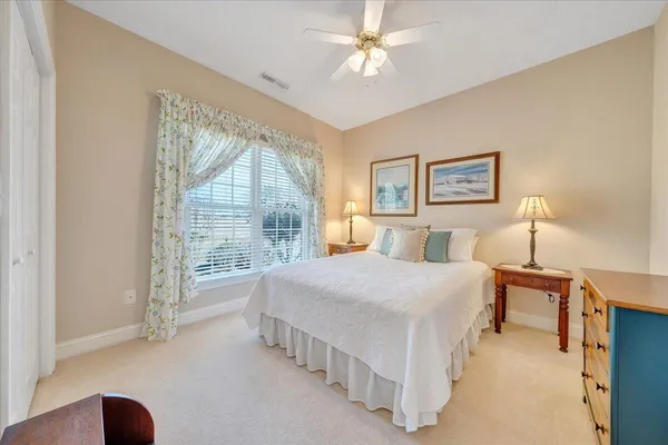 $669,000 | 335 Camellia Place, Moneta, VA 24121