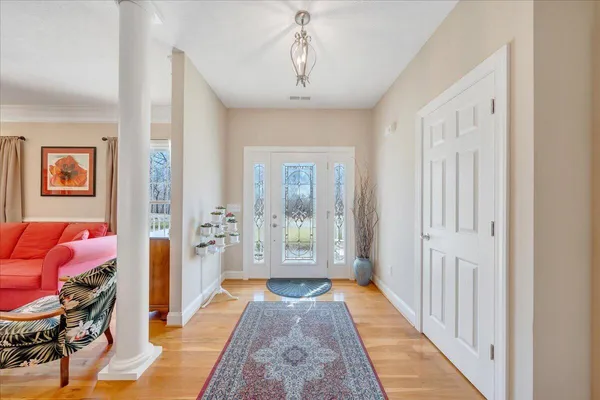 $669,000 | 335 Camellia Place, Moneta, VA 24121