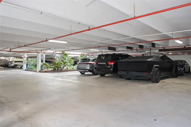 $1,495,000 | 2843 South Bayshore Drive, Unit 6B, Miami, FL 33133