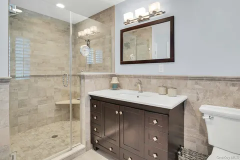 $1,099,000 | 101 Hayrick Lane, Commack, NY 11725