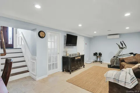 $1,099,000 | 101 Hayrick Lane, Commack, NY 11725