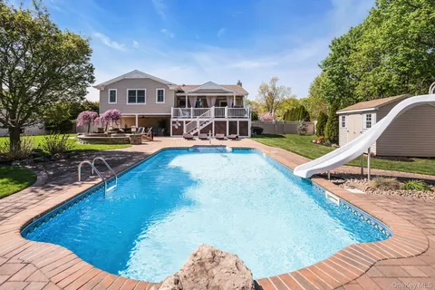 $1,099,000 | 101 Hayrick Lane, Commack, NY 11725