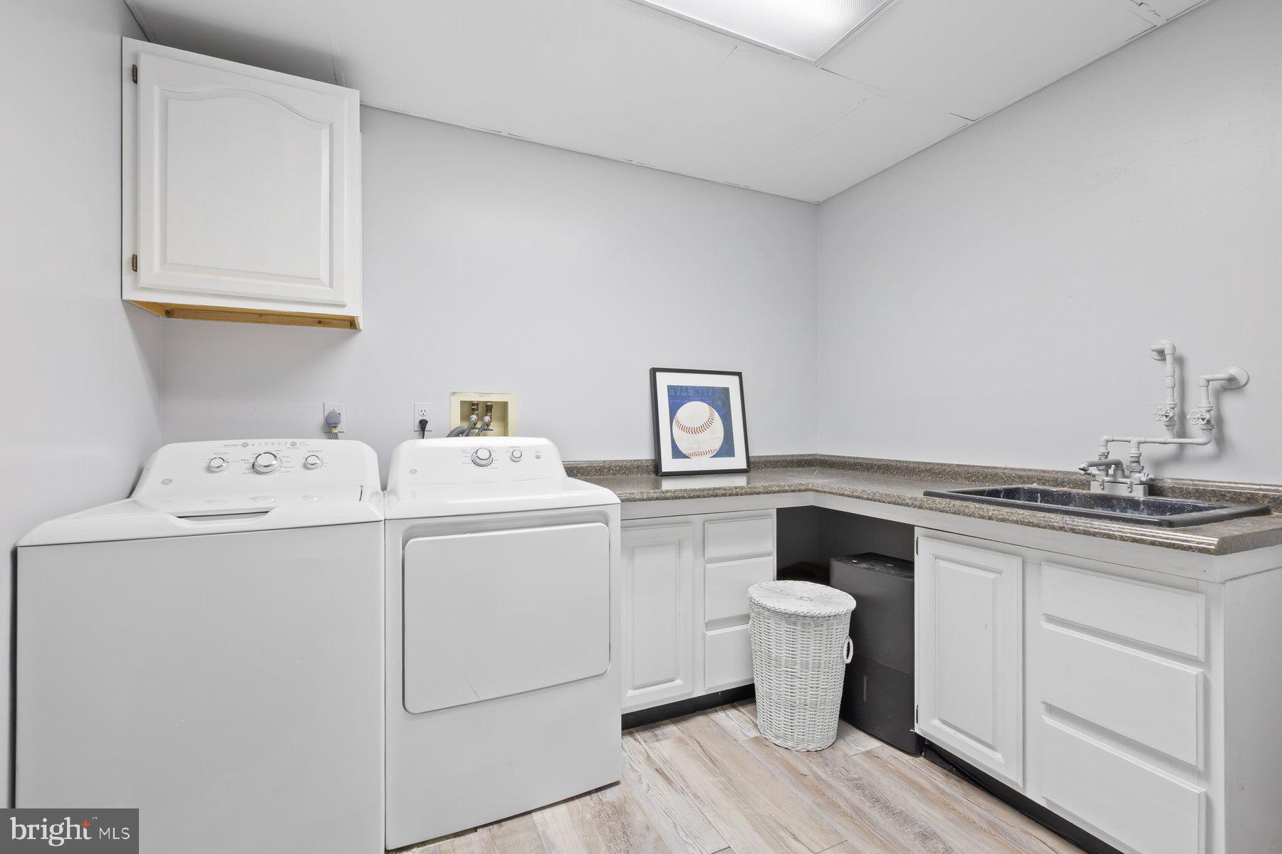 6524 Rimrock Road New Market, MD 21774 - Photo 37 of 59 Laundry room.