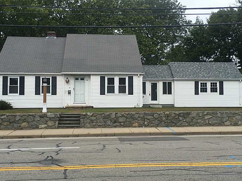 601 Post Road Warwick, RI 02888 - Photo 2 of 25 Exterior Front.