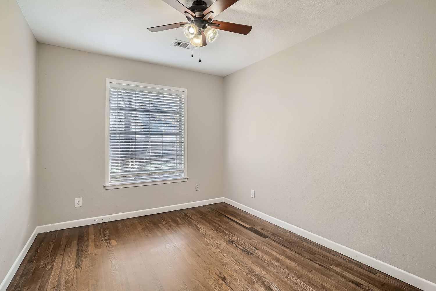 210 College Street Round Rock, TX 78664 - Photo 17 of 26