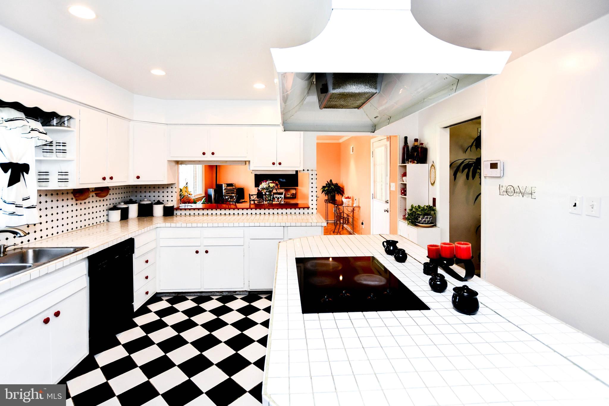 7110 Kempton Road Lanham, MD 20706 - Photo 13 of 27 Gallery Image 13