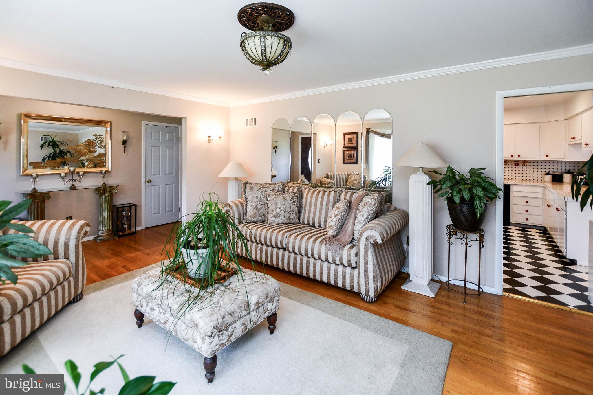 7110 Kempton Road Lanham, MD 20706 - Photo 7 of 27 Gallery Image 7