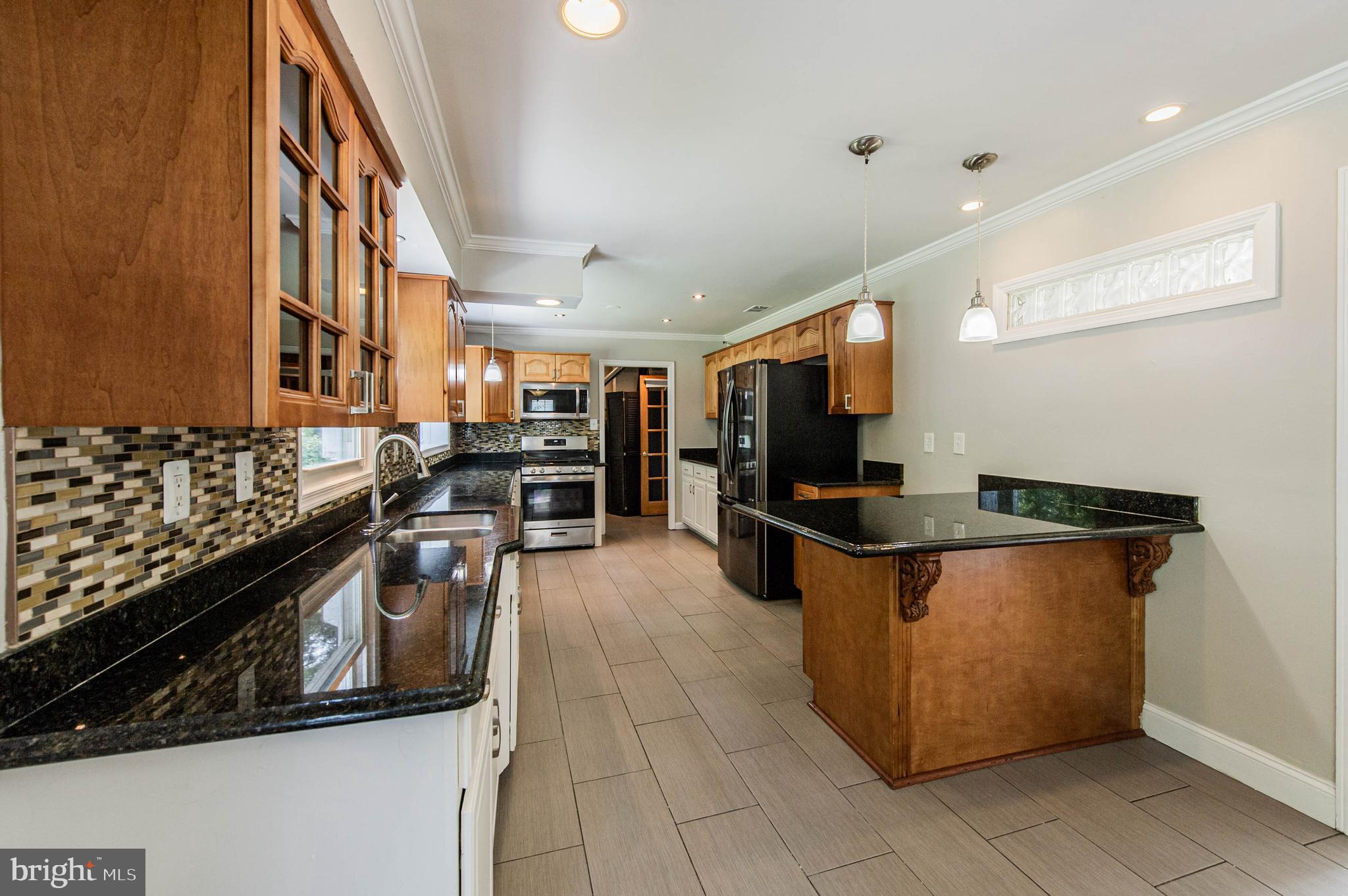 8708 Granite Lane Laurel, MD 20708 - Photo 15 of 52 Kitchen