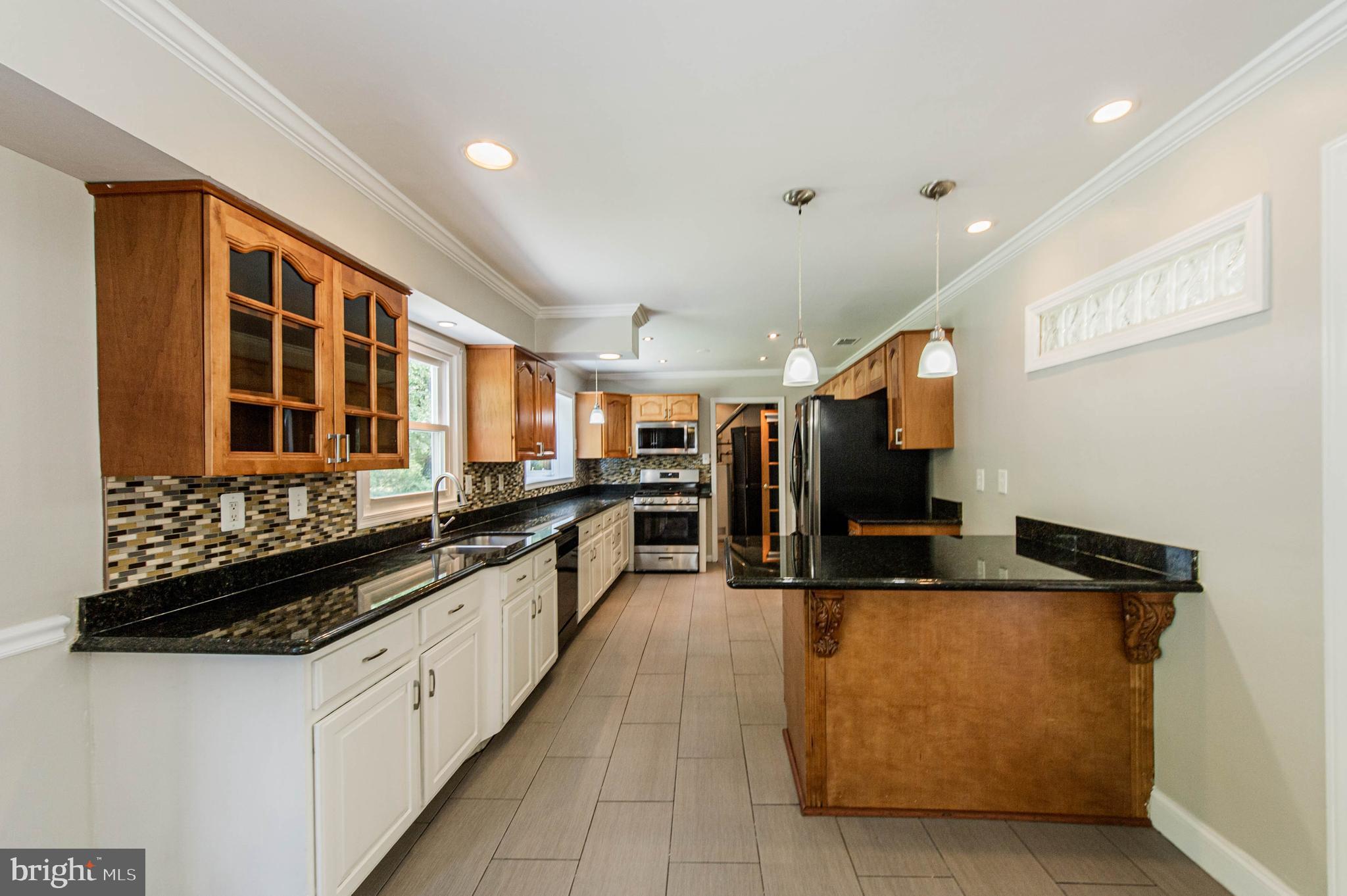 8708 Granite Lane Laurel, MD 20708 - Photo 16 of 52 Kitchen