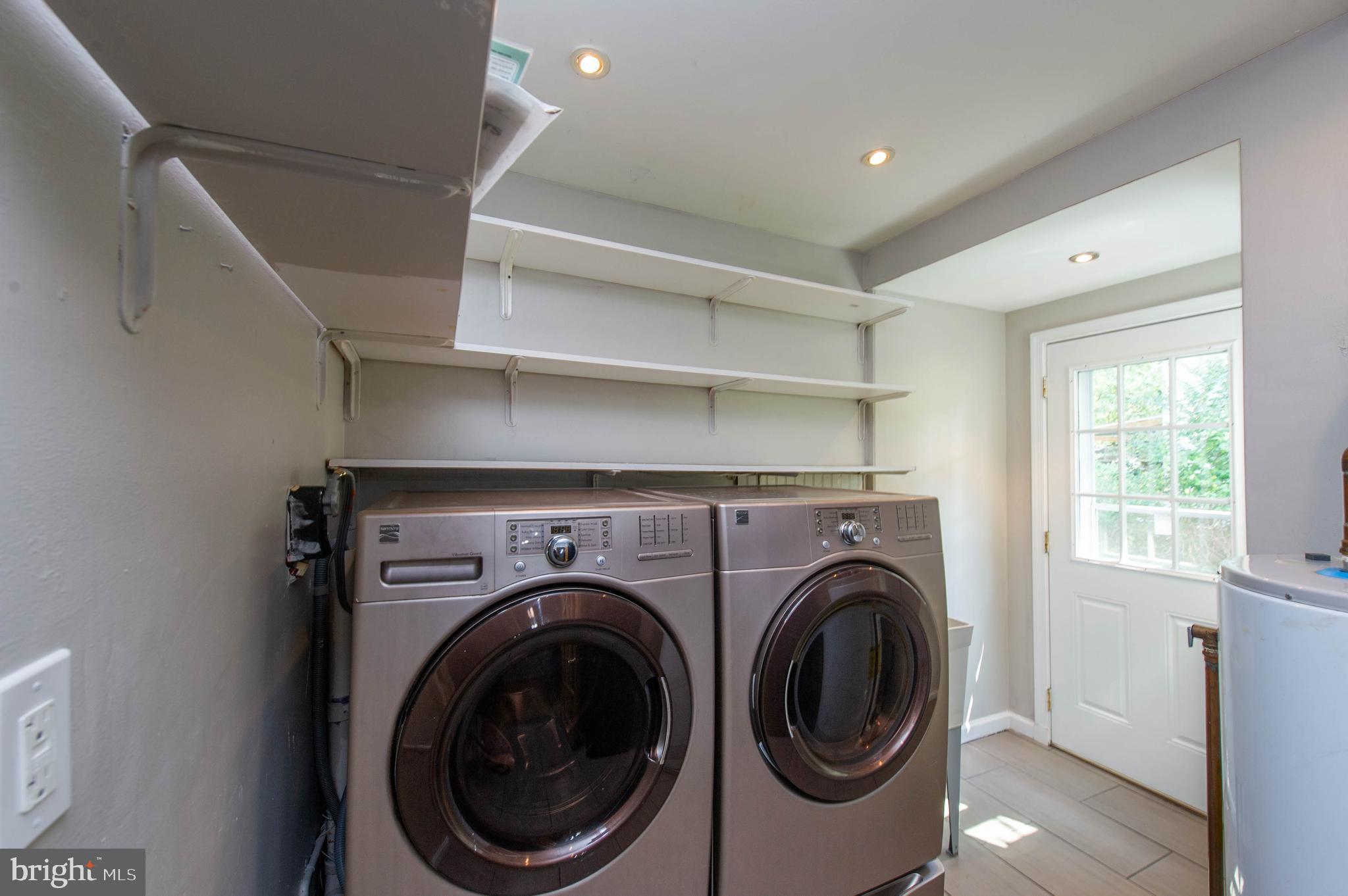 8708 Granite Lane Laurel, MD 20708 - Photo 23 of 52 Laundry room
