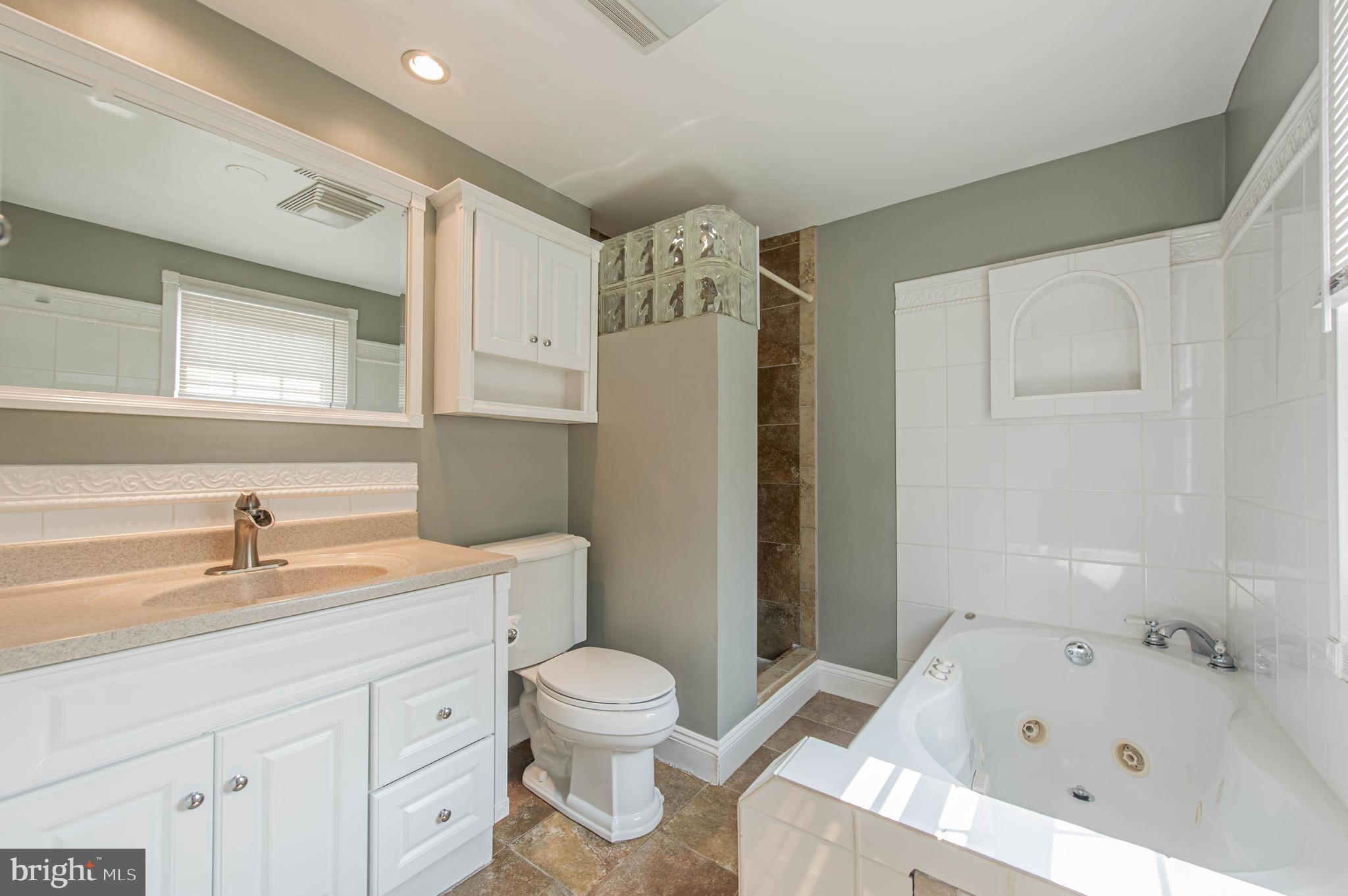 8708 Granite Lane Laurel, MD 20708 - Photo 31 of 52 Primary bedroom attached full bath