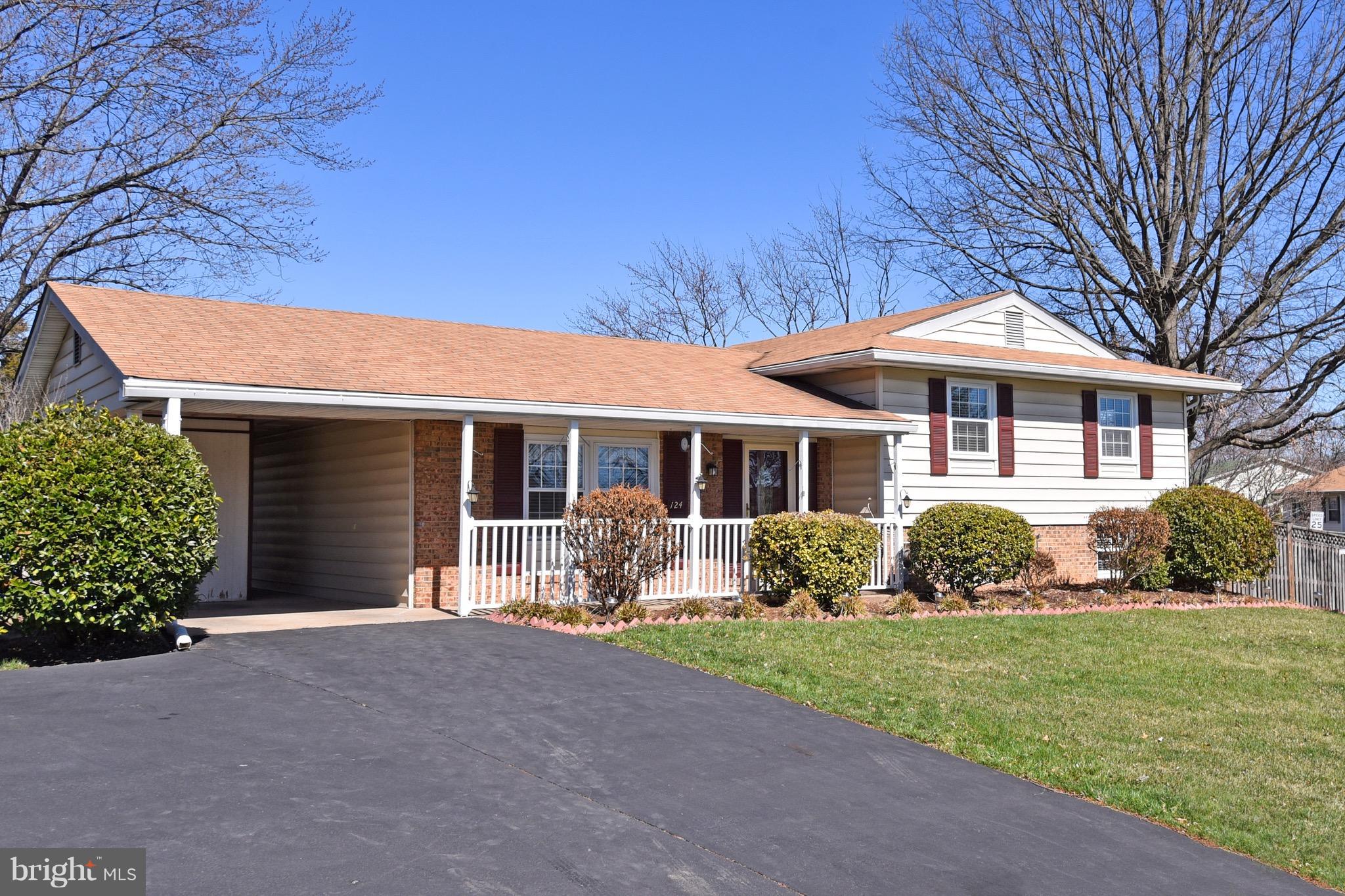 124 West Church Road Sterling, VA 20164 - Photo 3 of 25 Exterior (Front)