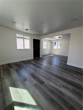 $3,750 | 1128 East 84th Place, Unit B, Los Angeles, CA 90001