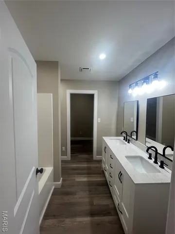 $212,500 | 614 Bryan Avenue, Paris, MO 65275