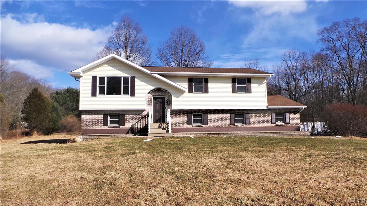 1086 Smith Gap Road Bath, PA 18014 - Photo 2 of 21 Gallery Image 2