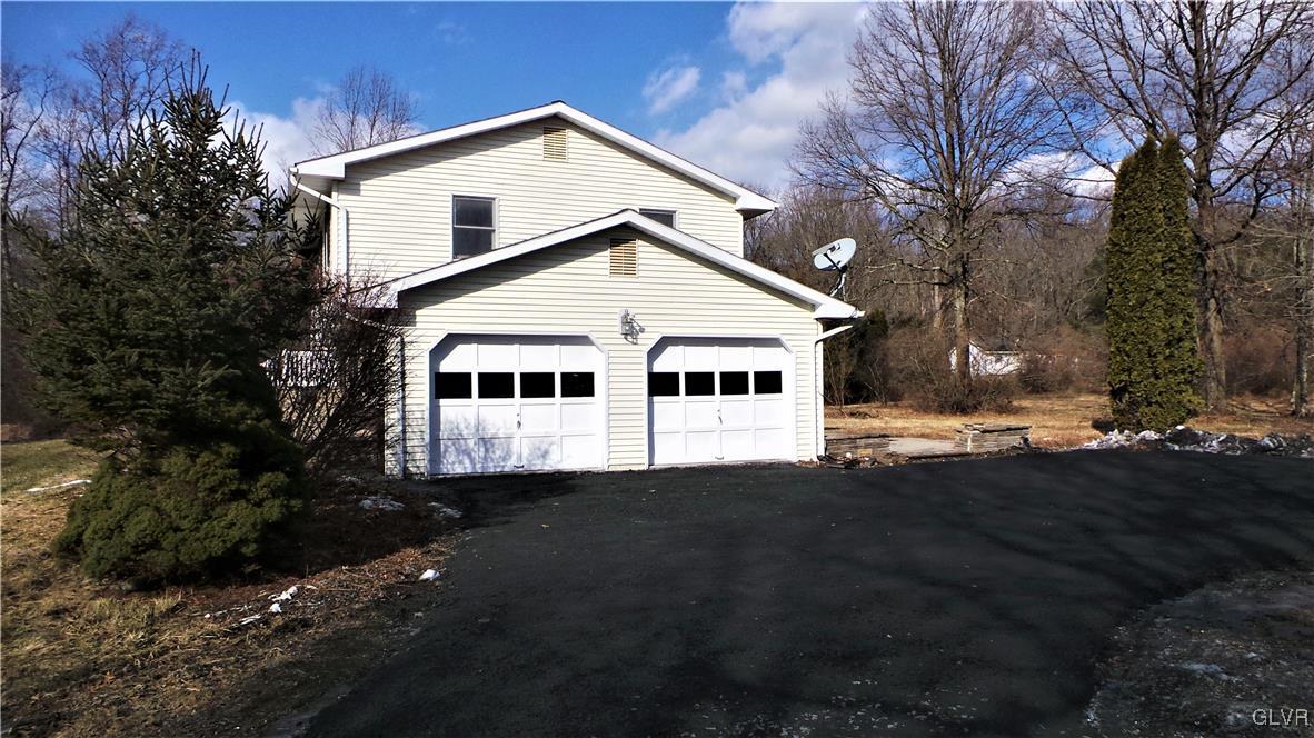 1086 Smith Gap Road Bath, PA 18014 - Photo 3 of 21 Gallery Image 3