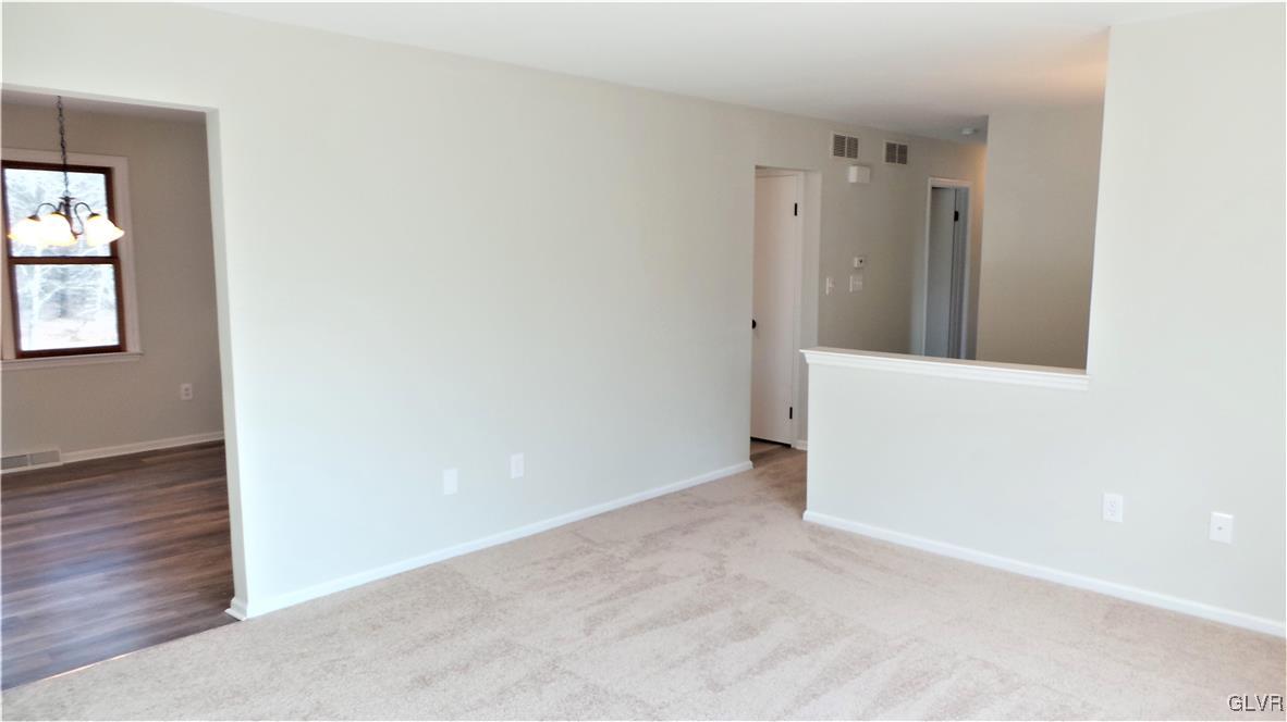 1086 Smith Gap Road Bath, PA 18014 - Photo 4 of 21 Gallery Image 4