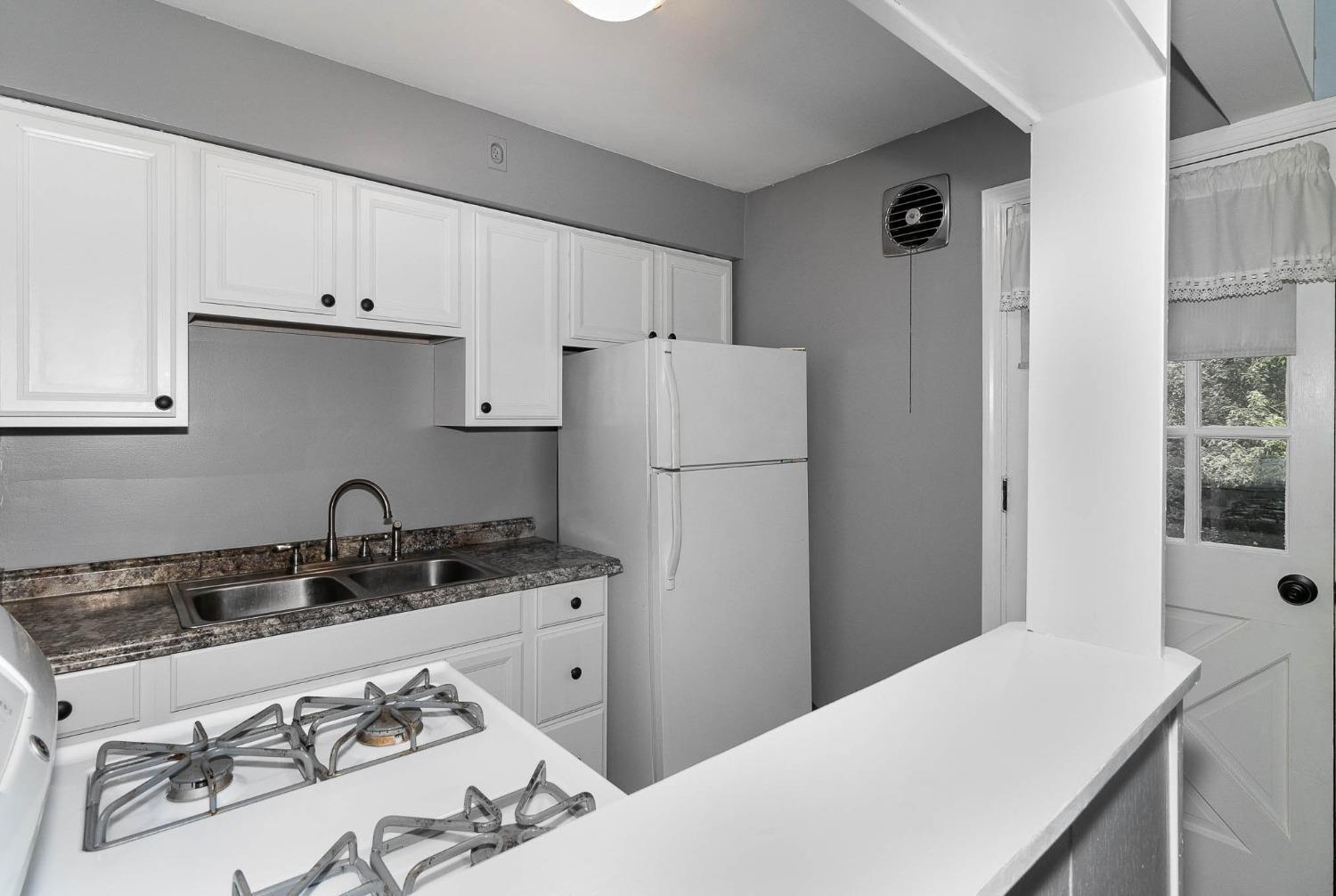 987 Anderson Ferry Road Cincinnati, OH 45238 - Photo 8 of 17