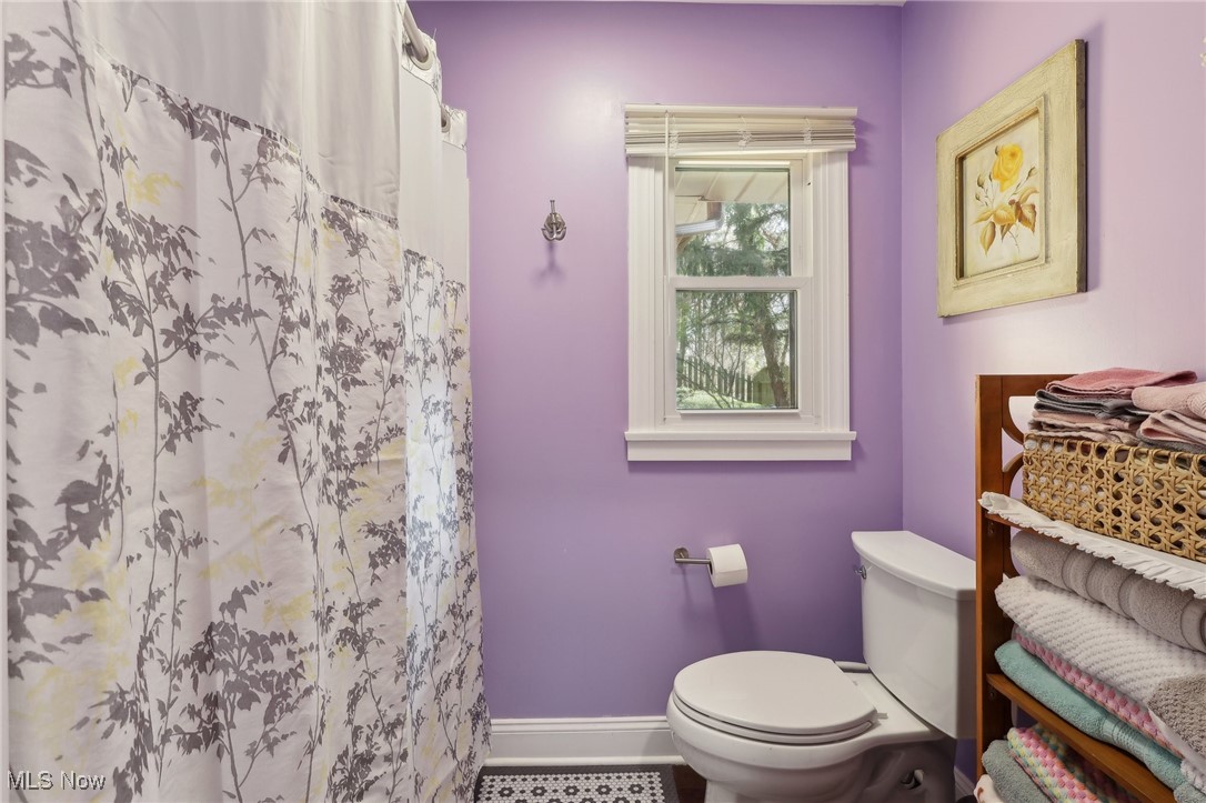 5809 West Ridgewood Drive Cleveland, OH 44129 - Photo 15 of 24 Shower area of bath.