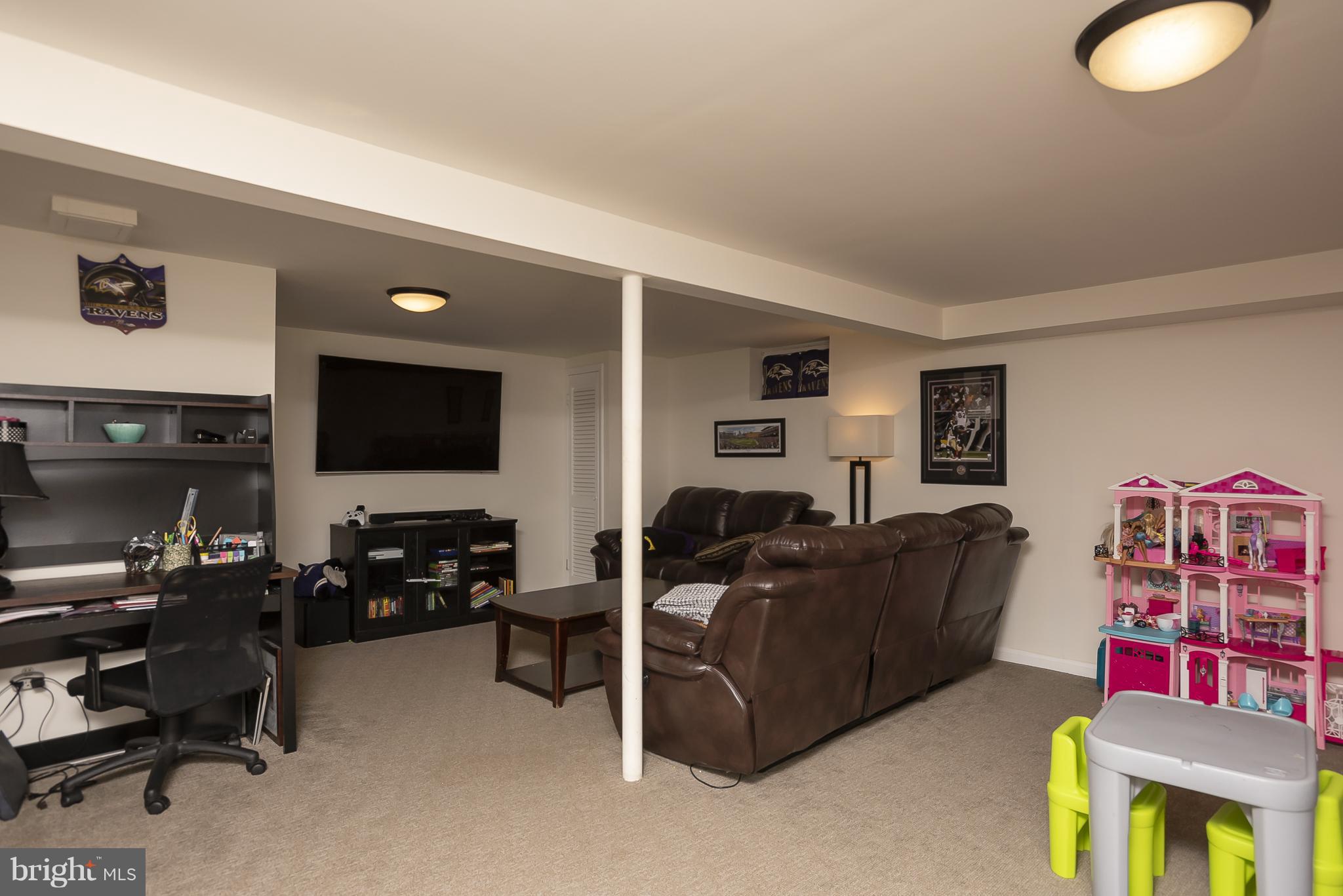 2825 Southview Road Ellicott City, MD 21042 - Photo 17 of 27 Family Room
