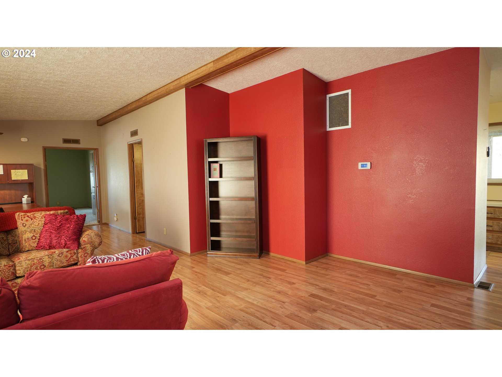 34759 Devonshire Drive Eugene, OR 97405 - Photo 12 of 44