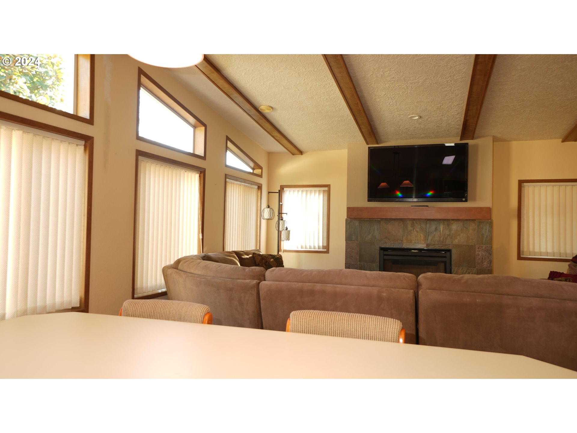 34759 Devonshire Drive Eugene, OR 97405 - Photo 16 of 44