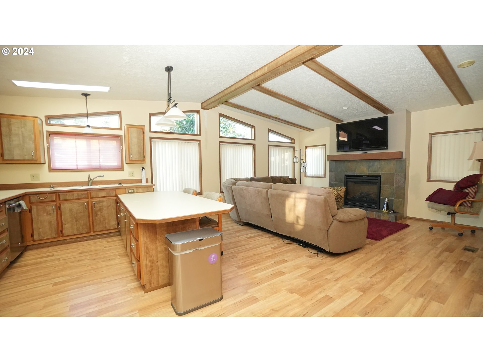 34759 Devonshire Drive Eugene, OR 97405 - Photo 19 of 44