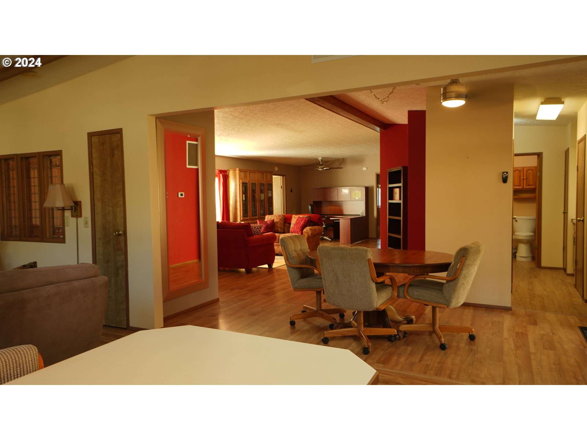 34759 Devonshire Drive Eugene, OR 97405 - Photo 20 of 44