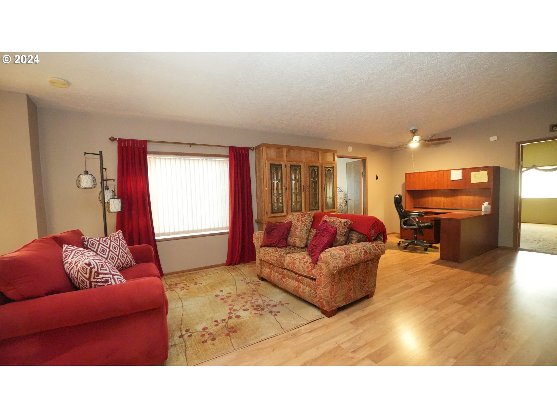 34759 Devonshire Drive Eugene, OR 97405 - Photo 23 of 44