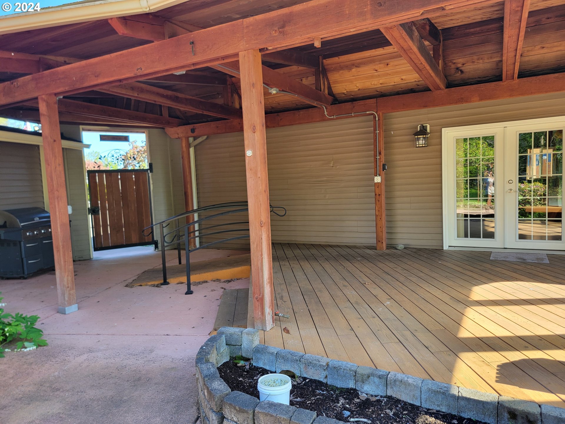 34759 Devonshire Drive Eugene, OR 97405 - Photo 9 of 44