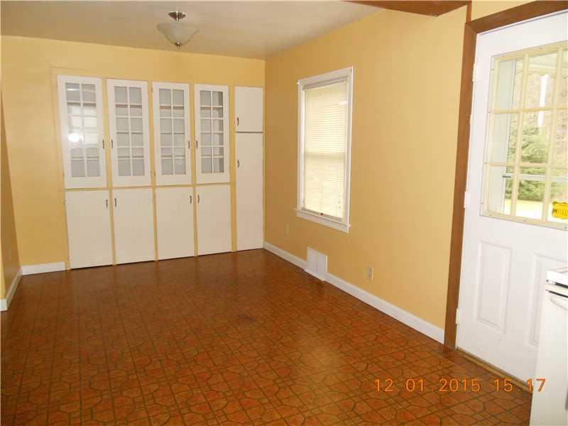 2484 Eastbrook Road New Castle, PA 16105 - Photo 5 of 13 Dining Room.