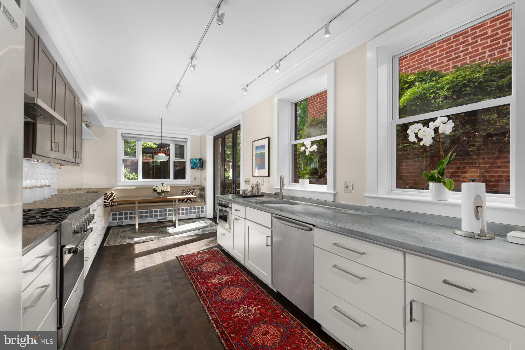 1436 S Street Northwest Washington, DC 20009 - Photo 11 of 45 Eat-in Kitchen
