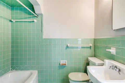$2,950 | 4120 Clover Lane, Dallas, TX 75220