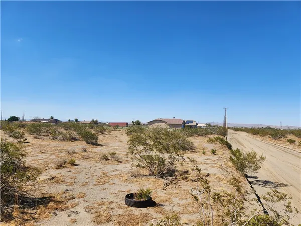 $54,000 | 1 Monte Vista Road, Phelan, CA 92371