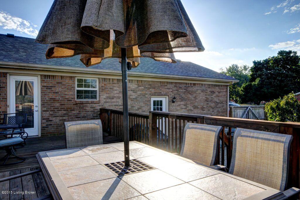 2030 Flatlick Road Mount Washington, KY 40047 - Photo 25 of 37 Deck