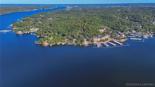 $689,900 | 2441 Mohawk Lane, Osage Beach, MO 65065