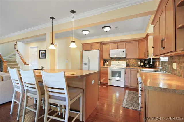 $689,900 | 2441 Mohawk Lane, Osage Beach, MO 65065