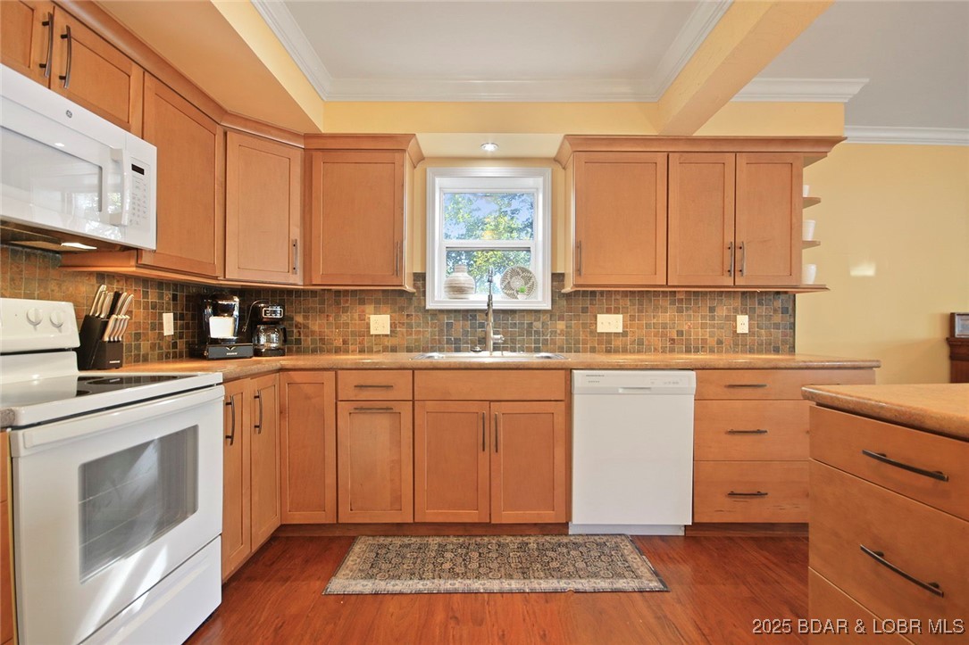 2441 Mohawk Lane Osage Beach, MO 65065 - Photo 8 of 30