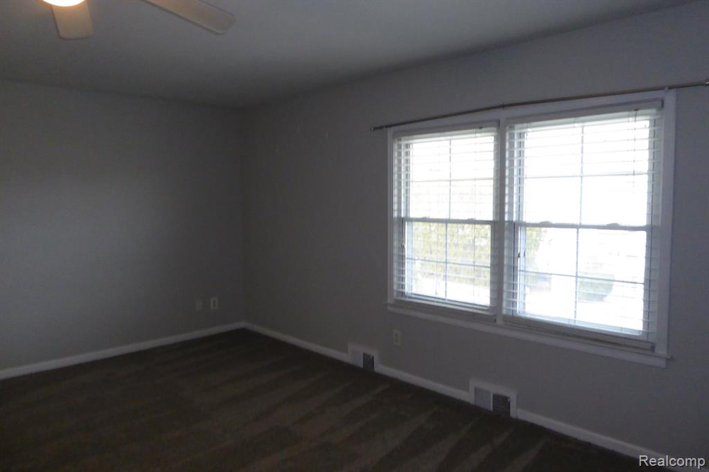 2365 Walton Boulevard Rochester, MI 48309 - Photo 32 of 40