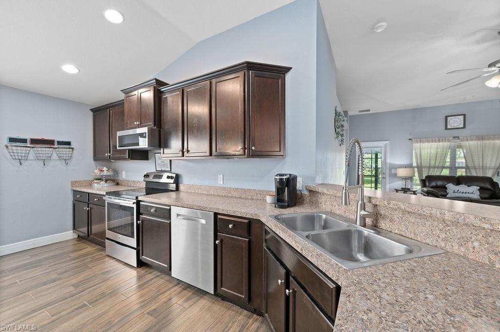 10081 Winding River Road Punta Gorda, FL 33950 - Photo 8 of 29 Gallery Image 8