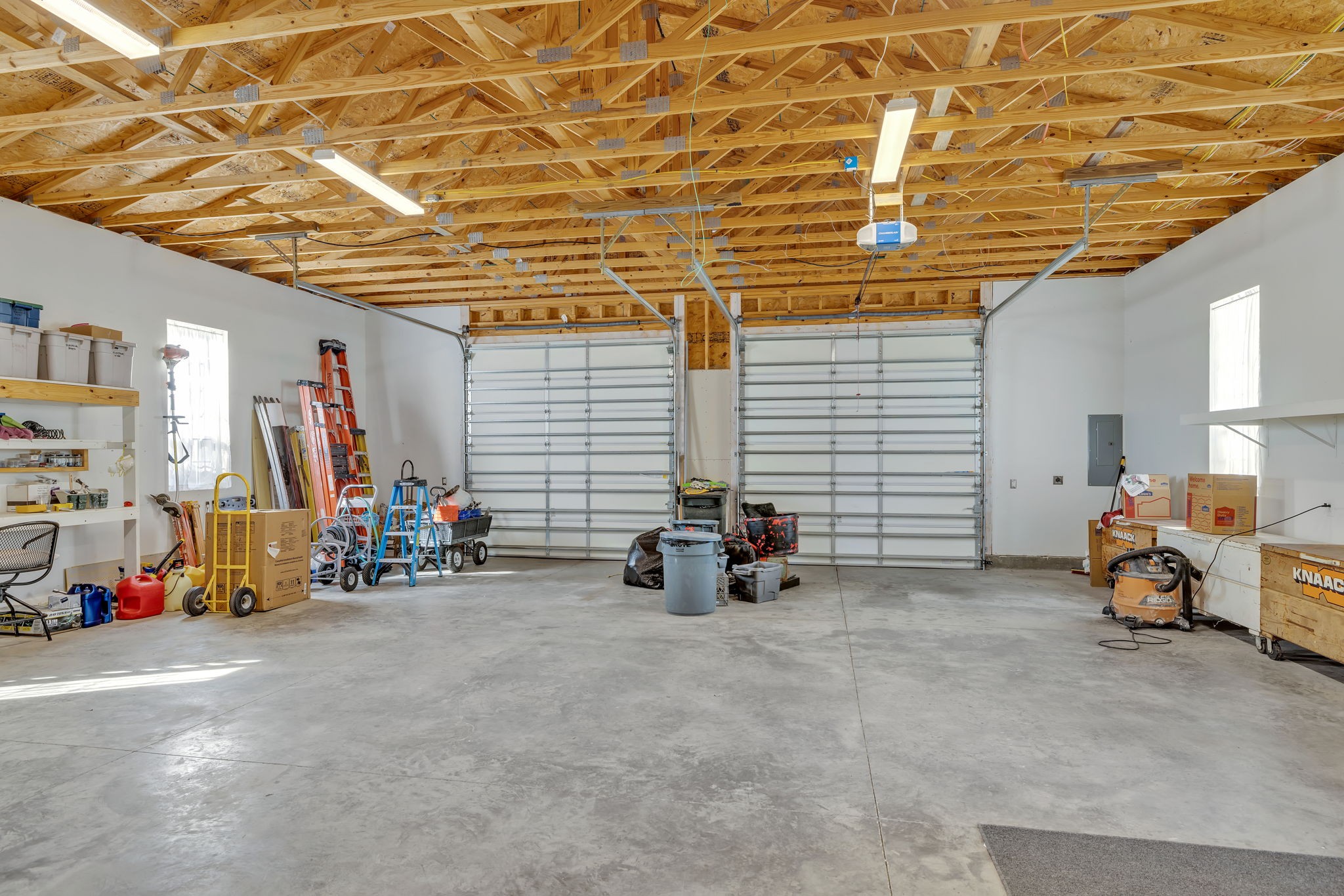 3917 Buck Matthews Road Columbia, TN 38401 - Photo 51 of 60 a view of a room with gym equipment