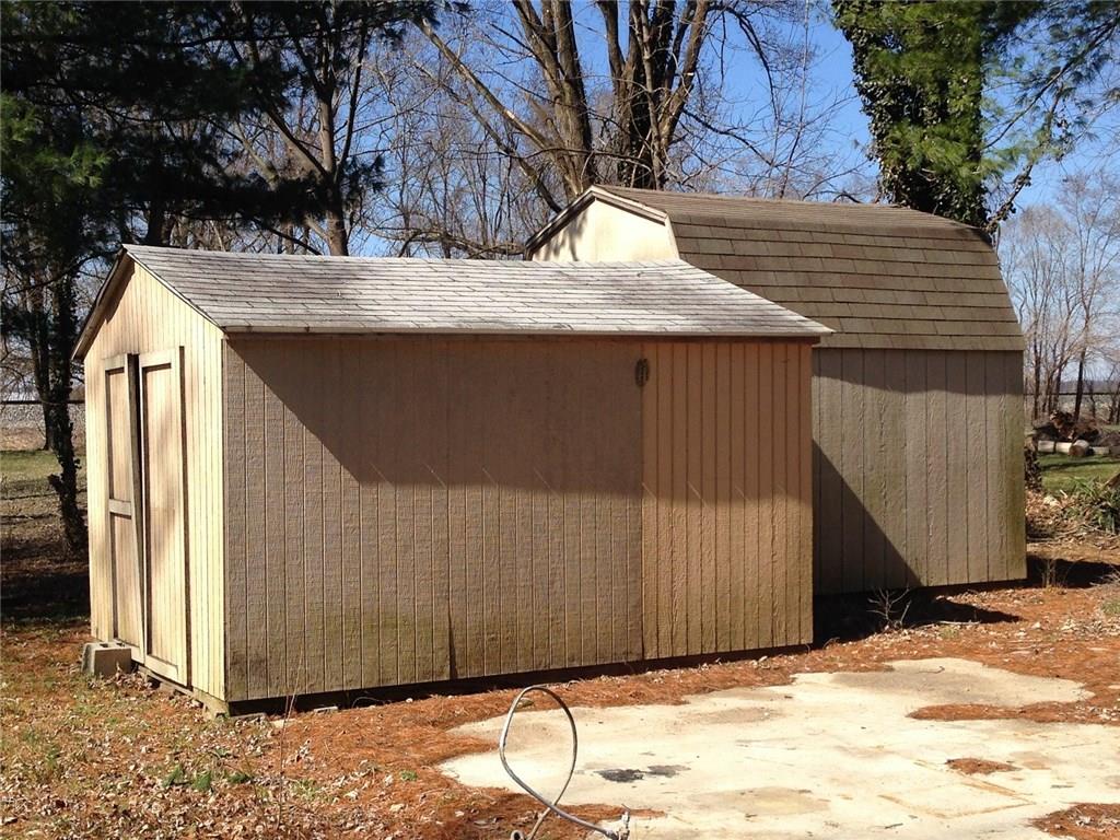 6704 South Jonesville Road Columbus, IN 47201 - Photo 3 of 6 Gallery Image 3