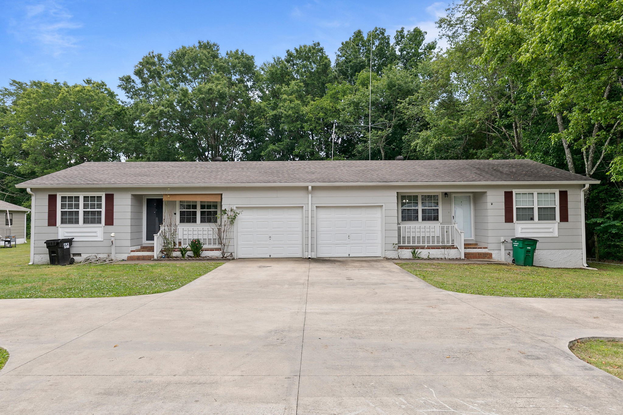 7816 Middle Valley Road Hixson, TN 37343 - Photo 1 of 29 Gallery Image 1