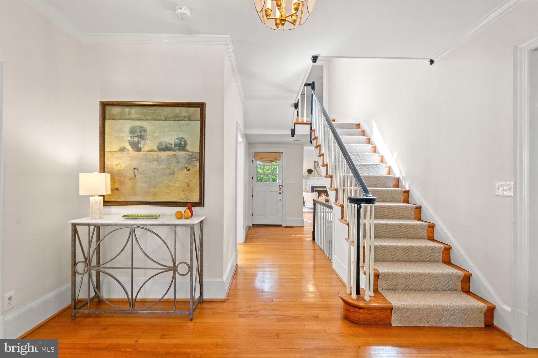 Main Level - Foyer